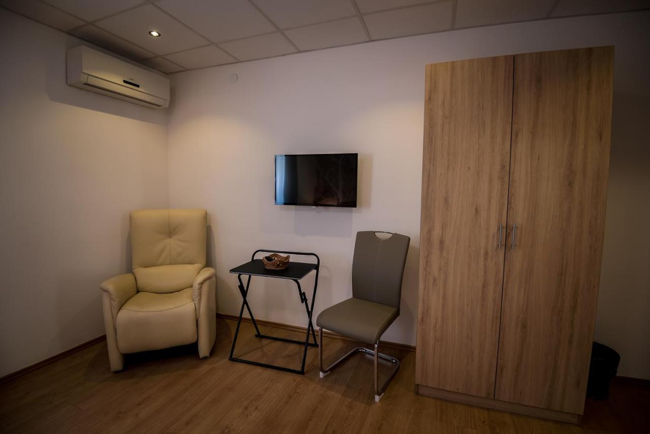 Mokka Apartman Szeged Exterior foto