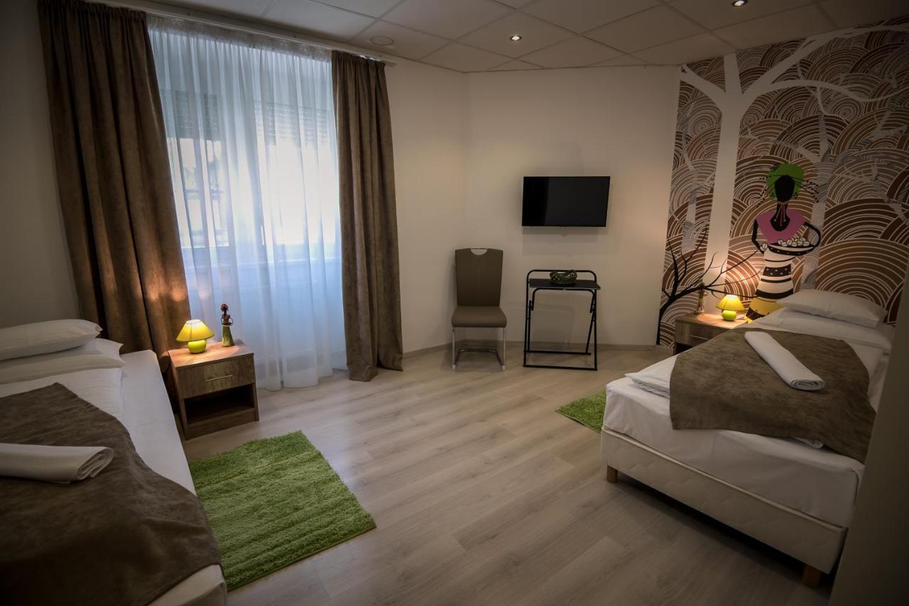 Mokka Apartman Szeged Exterior foto